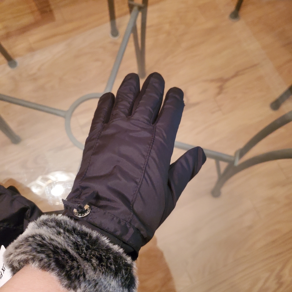 Weatherproof gloves - Picture 3 of 9